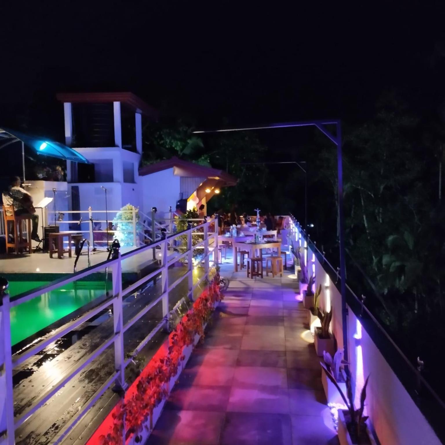 Hotel Sunny Cloud Harumalgoda Ngoại thất bức ảnh